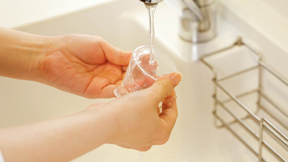 中性洗剤などで優しく洗って水分を拭き取れば何度でも使用可能
